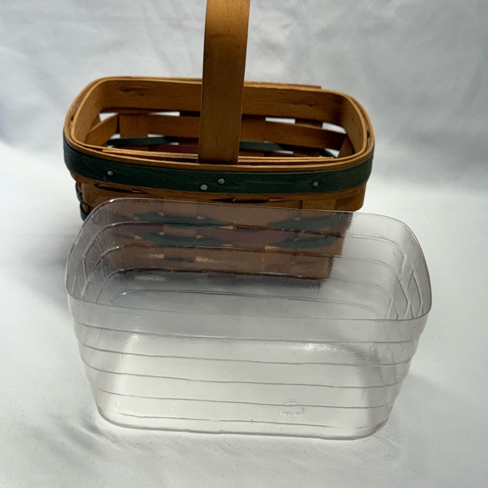 Longaberger 1990 Small Rectangular Brown, Red and Green Basket, Signed! - Picture 4 of 4
